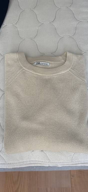 Maglioni & Felpe: Pull Zara beige taille M – Usato da Geneve venduto da tom_d7f8