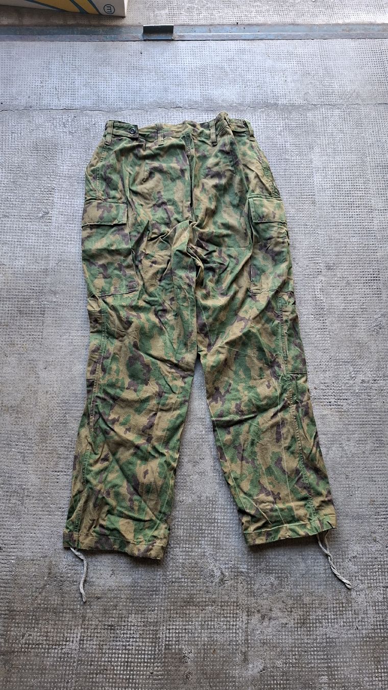Uniformi: Armée russe uniforme VSR-93 – Usato da Plan-les-Ouates venduto da k.m.held 5