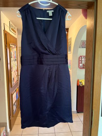 Robe bleu marine 38 H & M très bon état
