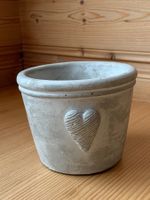 Betontopf Herz Frühlings-Deko Blumentopf Übertopf