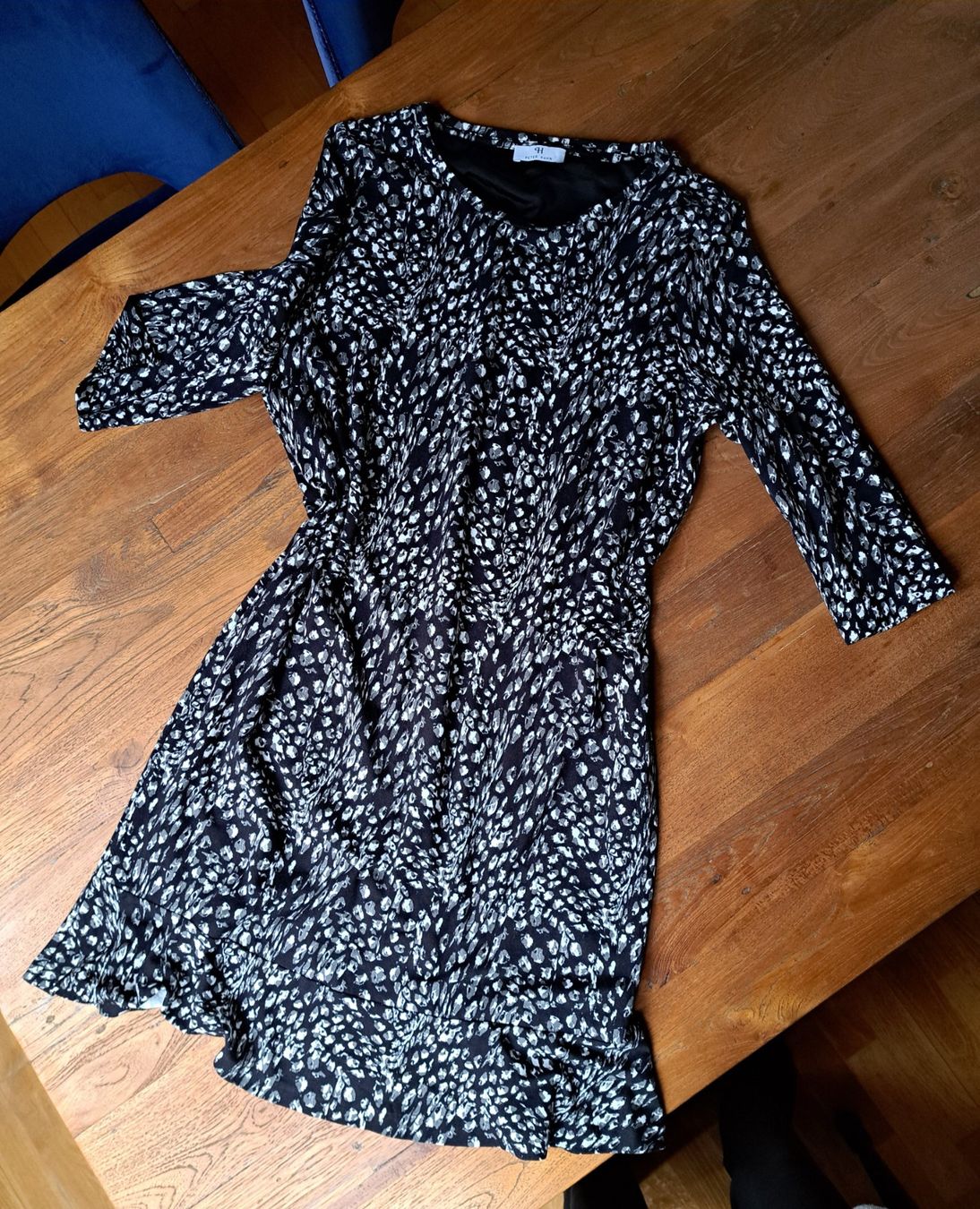 Peter Hahn Kleider: Schickes Peter Hahn Kleid Gr. 46 schwarz/weiss gemustert – Neu (gemäss Beschreibung) aus Dietikon von Selanna