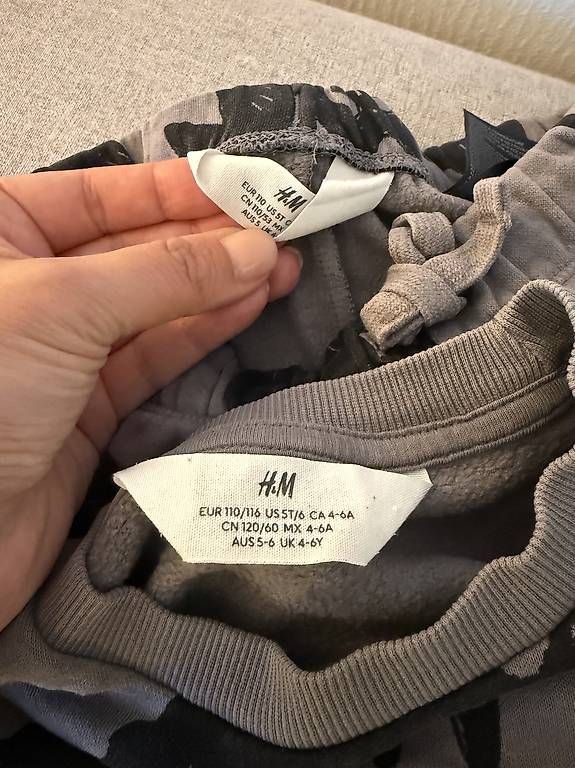 Lotti & Set di vestiti: Set H&M Gr. 110 – Usato da Küsnacht ZH venduto da Leen 4