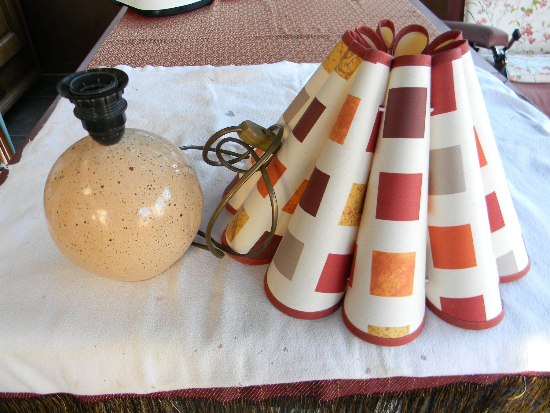 Lampes: pied de lampe et abat-jour – Neuf (Voir description) à Bournens par monique048
