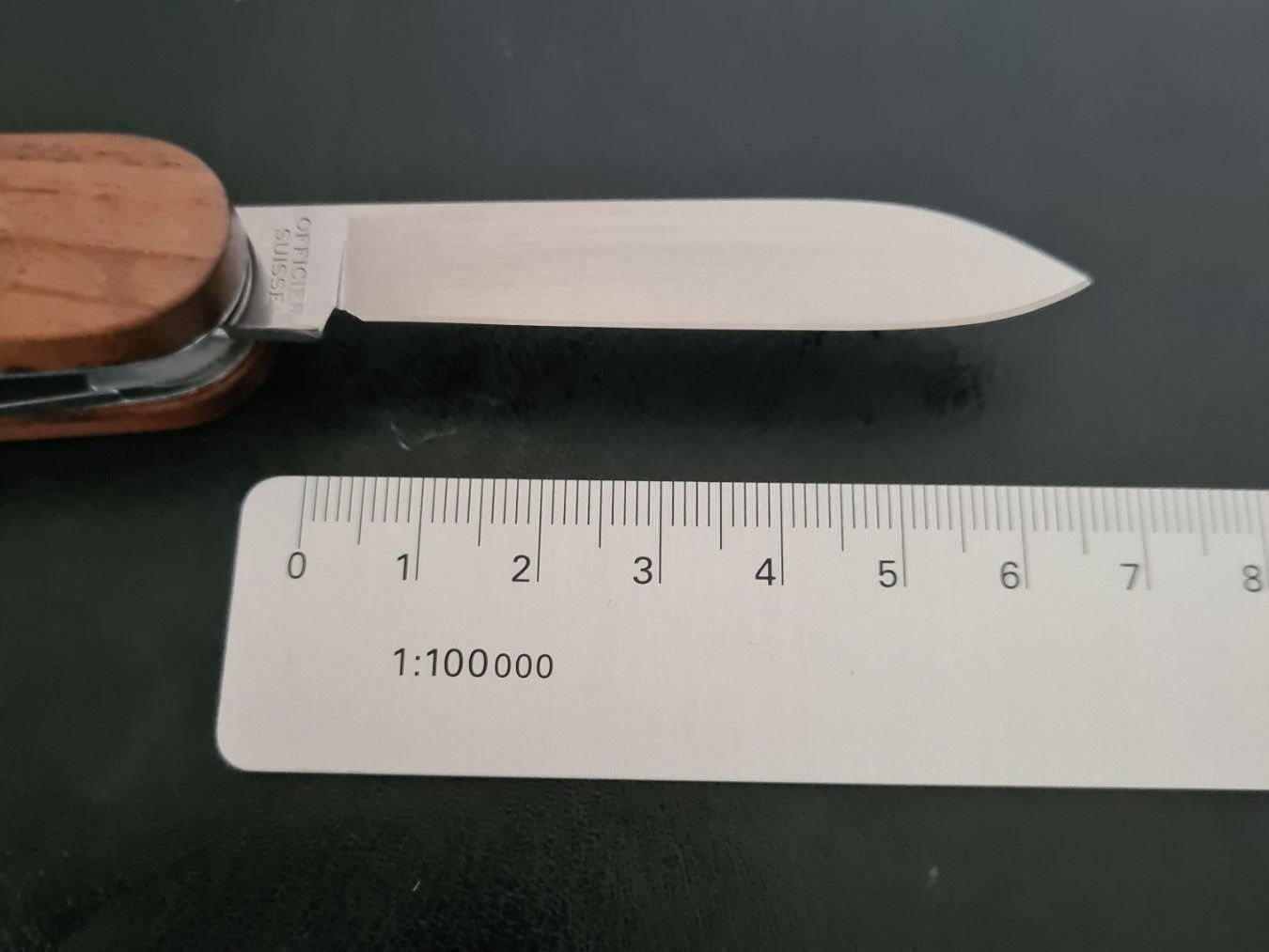 Victorinox Coltelli tascabile: Victorinox Taschenmesser mit Holzgriffschalen – Usato da Bern venduto da Respirit 9
