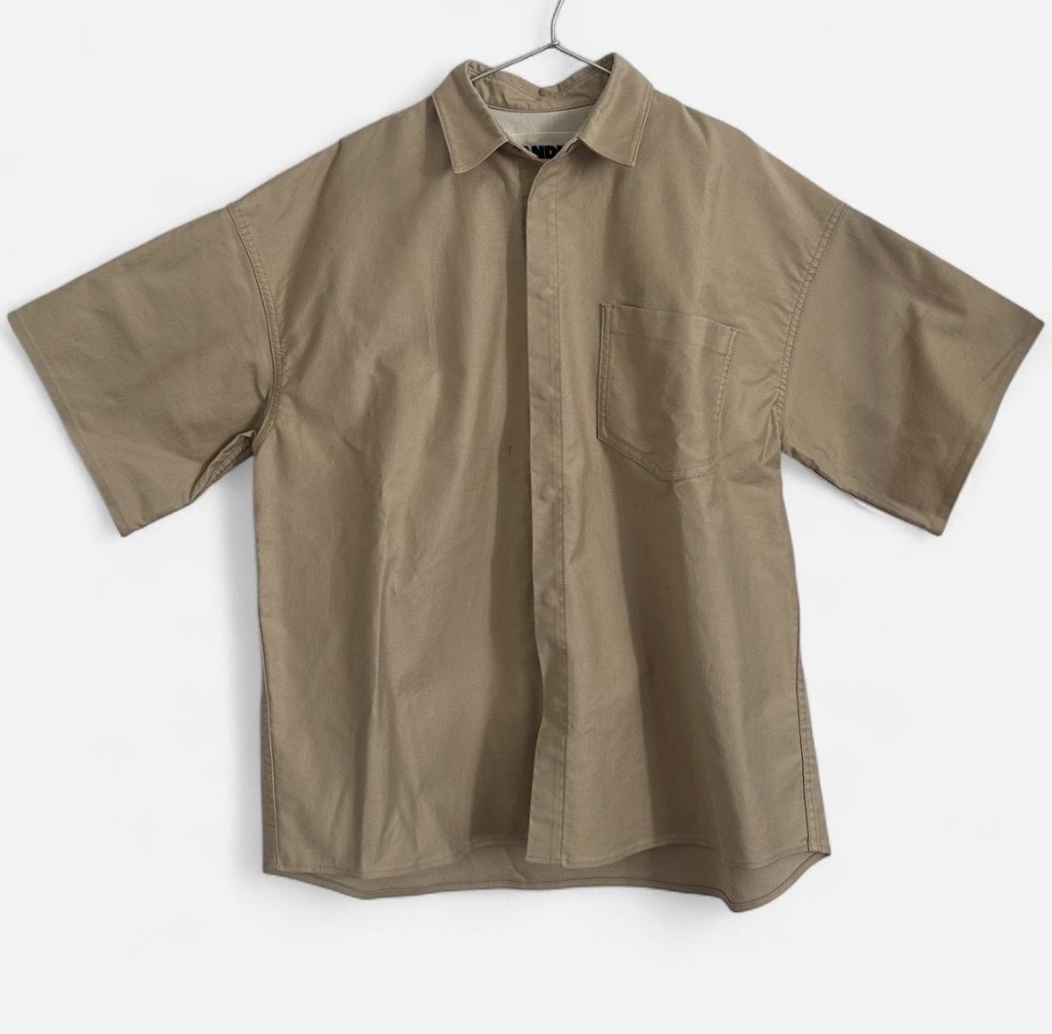 Jil Sander Camicette: Jil Sander beige oversized shirt – Usato da Zürich venduto da stu_g8dx