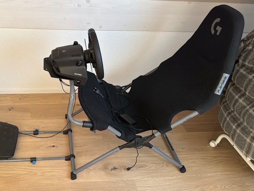 Sistema di controllo: Logitech G923 mit Logitech Playseat. – Usato da Bönigen venduto da Carlvh