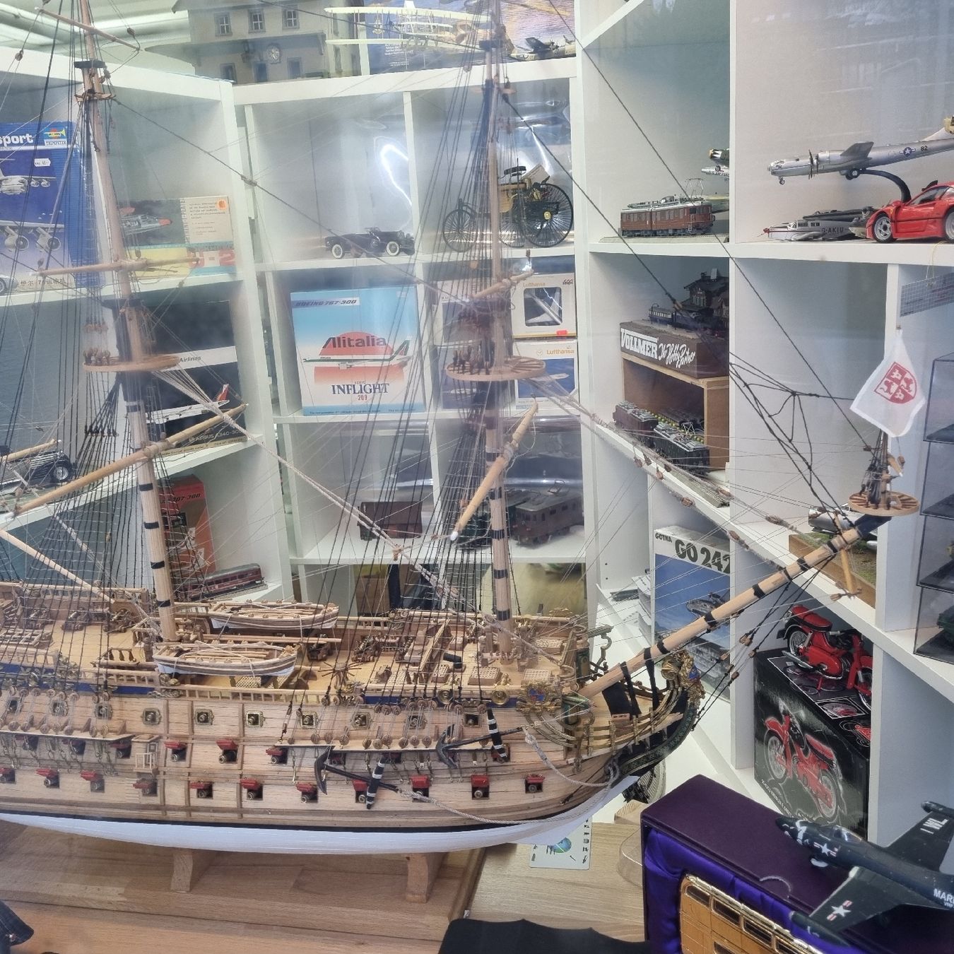 Kit di modellismo & Modellini statici: San Felbe 1663 1:75 75cm lang – Nuovo e nell'imballaggio originale da Männedorf venduto da Modellbau-wyss 1