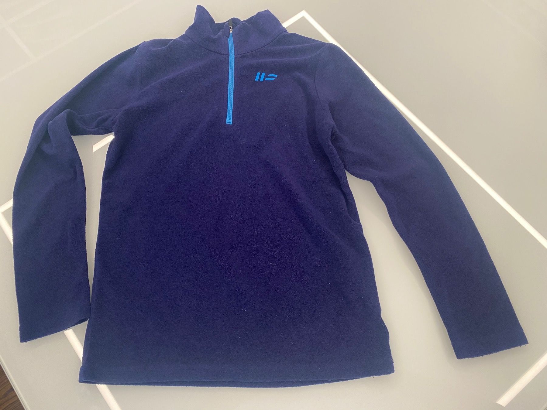 Pullover & Sweatshirts: Leichter Flees Pulli HotStuff – Gebraucht aus Büren SO von Nico59