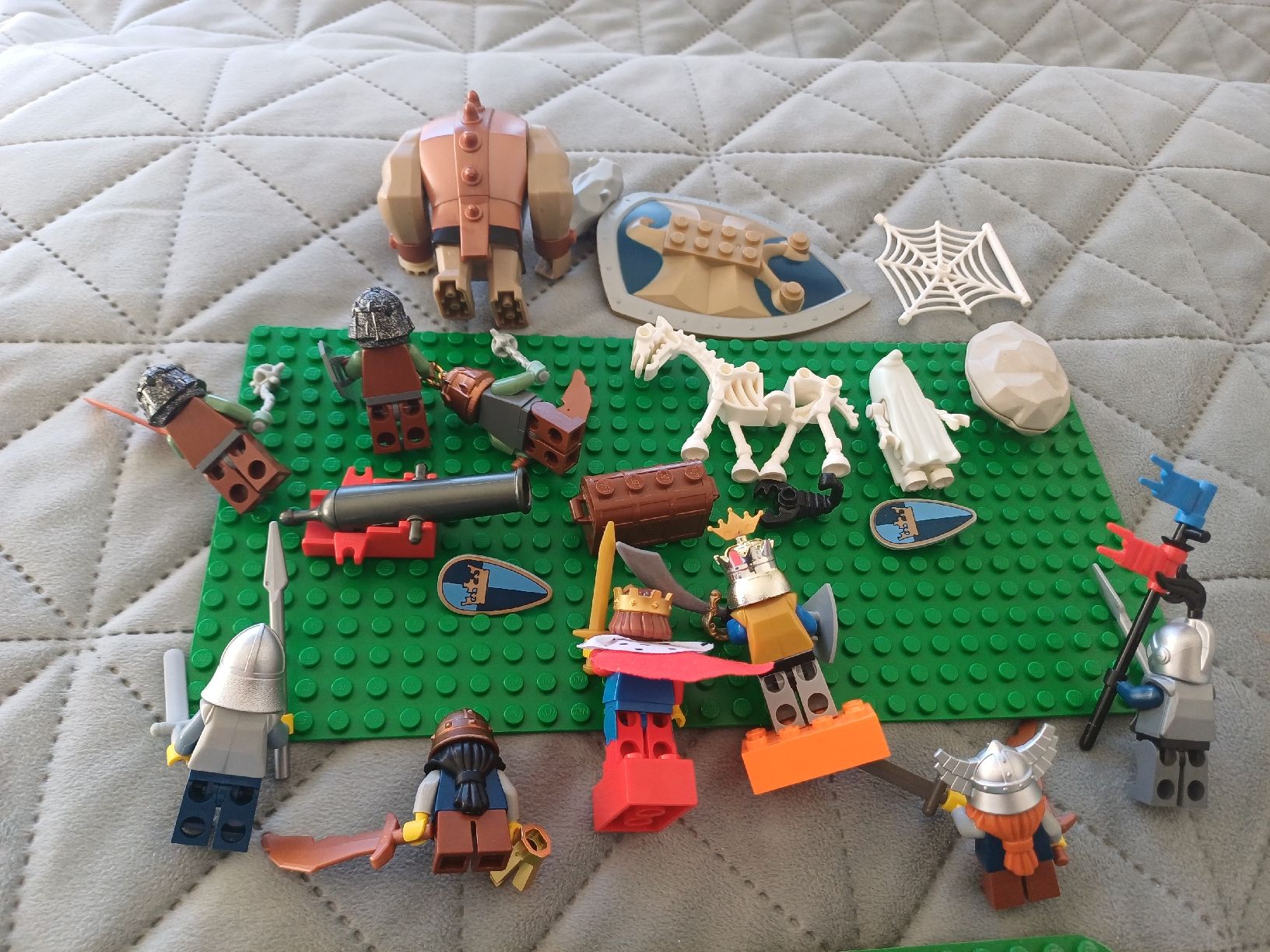 Lego Giocattoli: LEGO Castle : Re, troll, soldati – Usato da Minusio venduto da ele_gp89 4