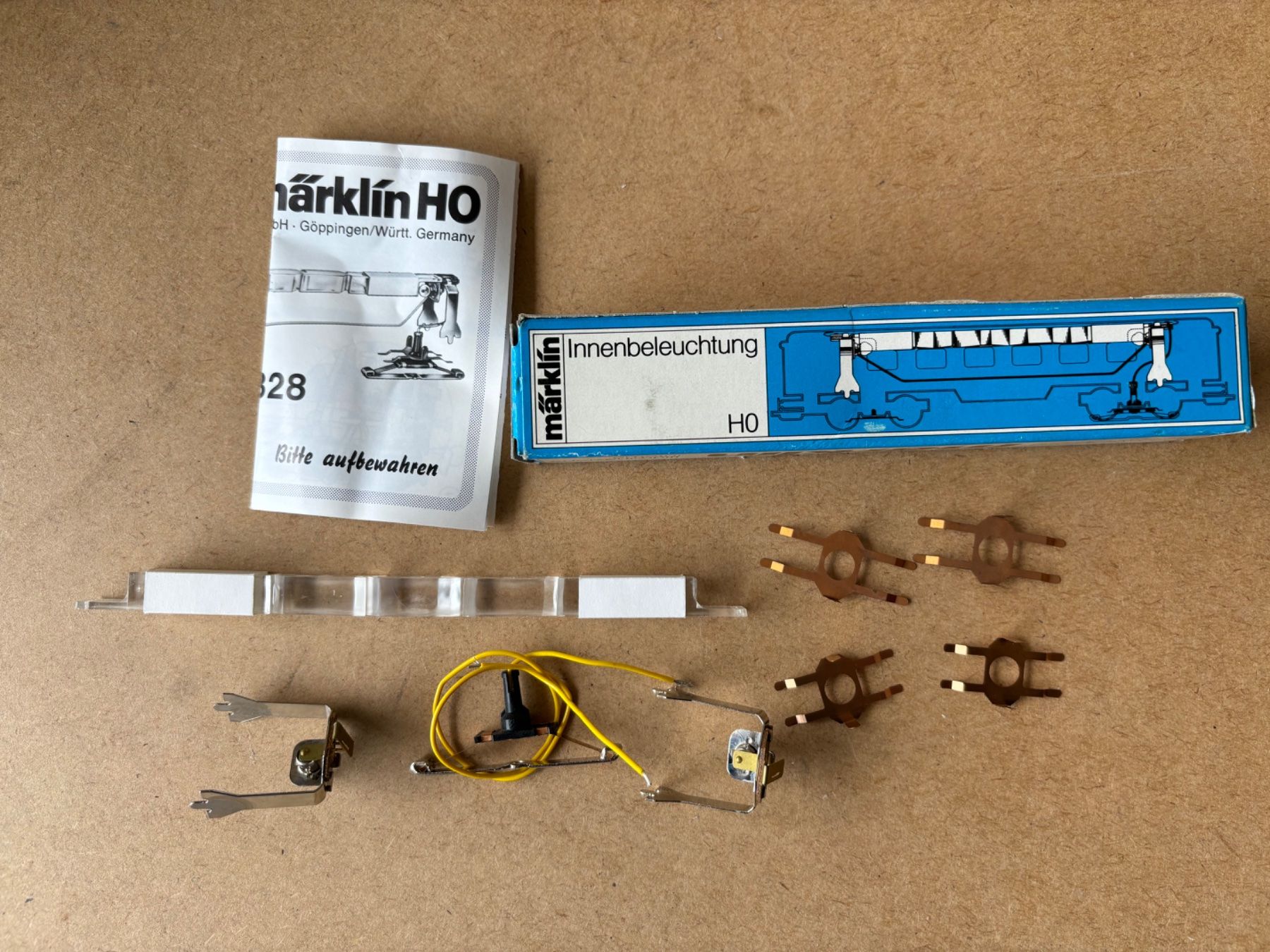 Märklin Modellini di ferrovie: Marklin 7328 Innenbeleuchtungen – Nuovo e nell'imballaggio originale da Hauterive NE venduto da eriamch 1