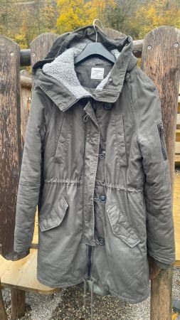 sehr warmer Kurzmantel Gr. M