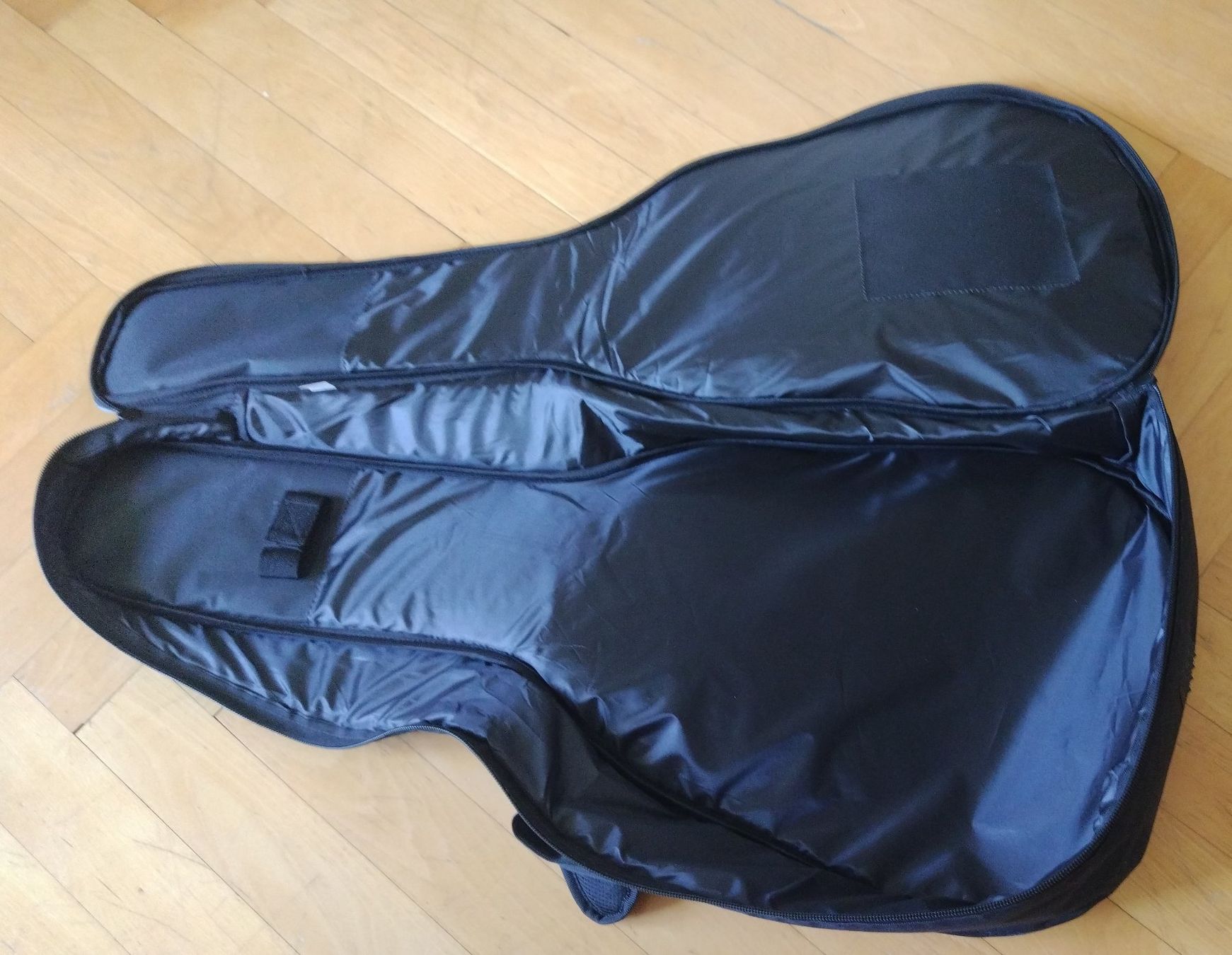 Strumenti musicali: Housse guitare folk neuve – Nuovo (secondo la descrizione) da Vevey venduto da Djporradao 4