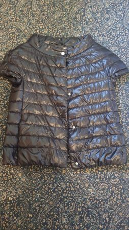 Herno Daunenweste Kurzarm Gr.42 schwarz Neue