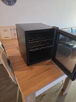 Weinkühlschrank Novamatic Vinocave 10 46 Liter schwarz