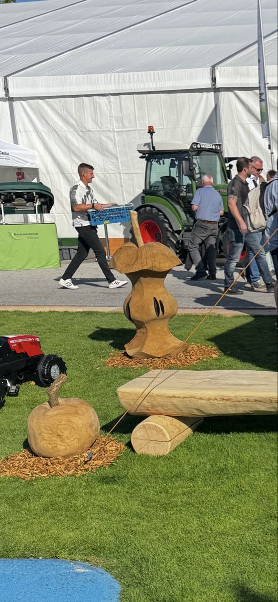 Tutte le decorazioni: Massivholz Eichen-Bitzgi – Nuovo (secondo la descrizione) da Horn venduto da joe_mb2d 2