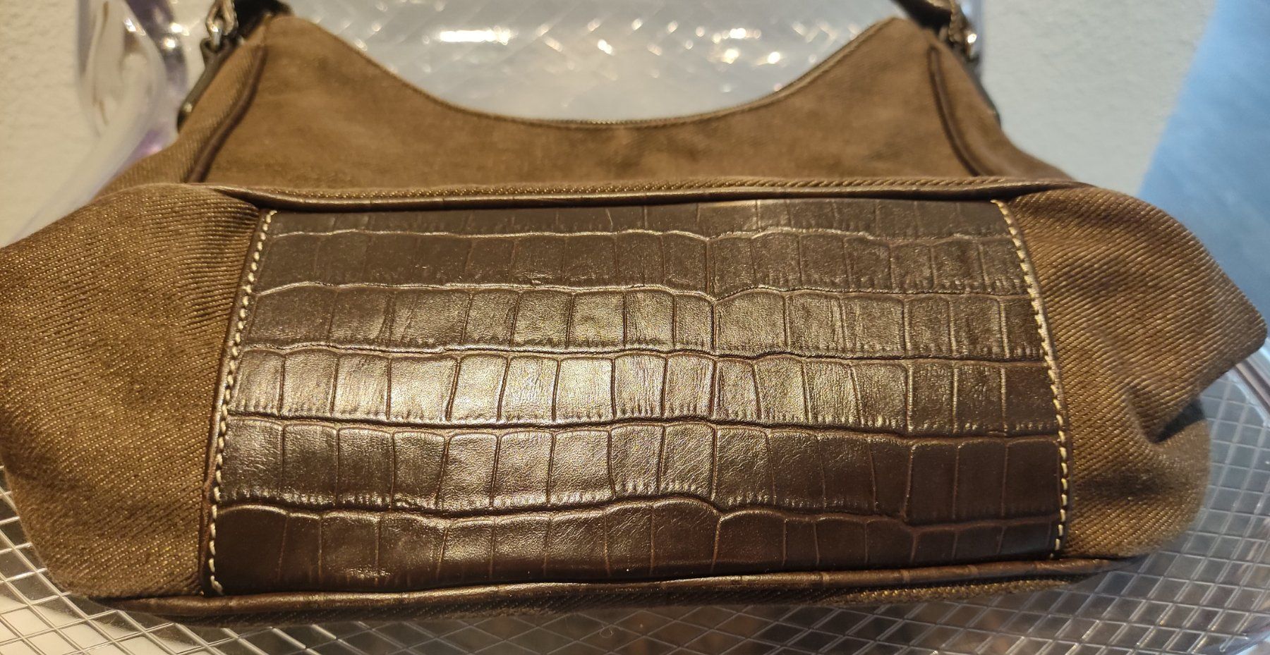 Aigner Taschen für Damen: Aigner bag – Gebraucht aus Zug von LindaManga 4