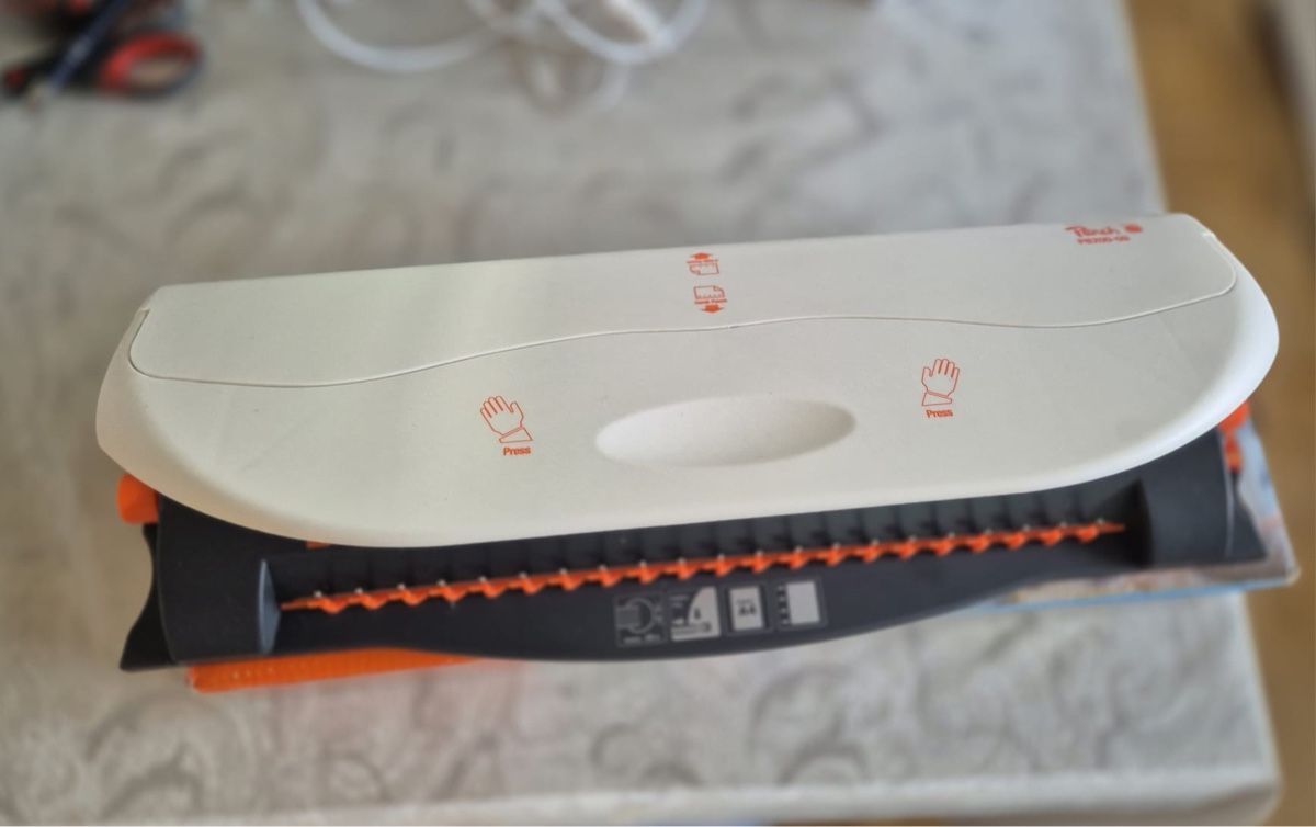 Bindegeräte: Silhouette Portrait 3 Plotter + Peach Personal Binder – Gebraucht aus Dielsdorf von cjpulia 5