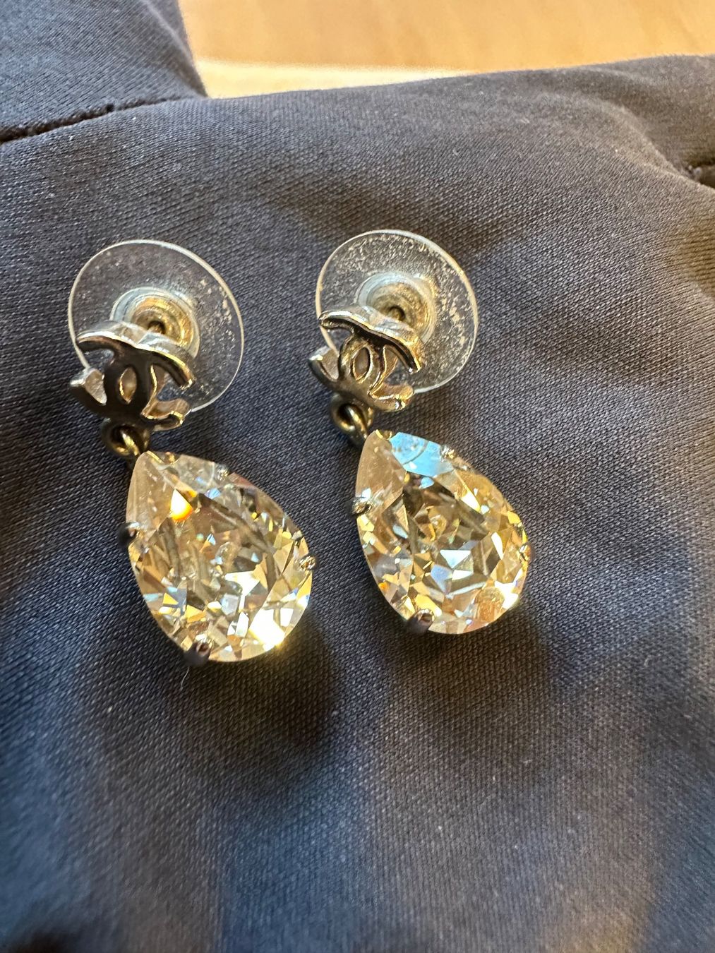 Chanel Orecchini pendenti & Orecchini a lobo: Chanel Ohrring – Usato da Luzern venduto da Miausie 2