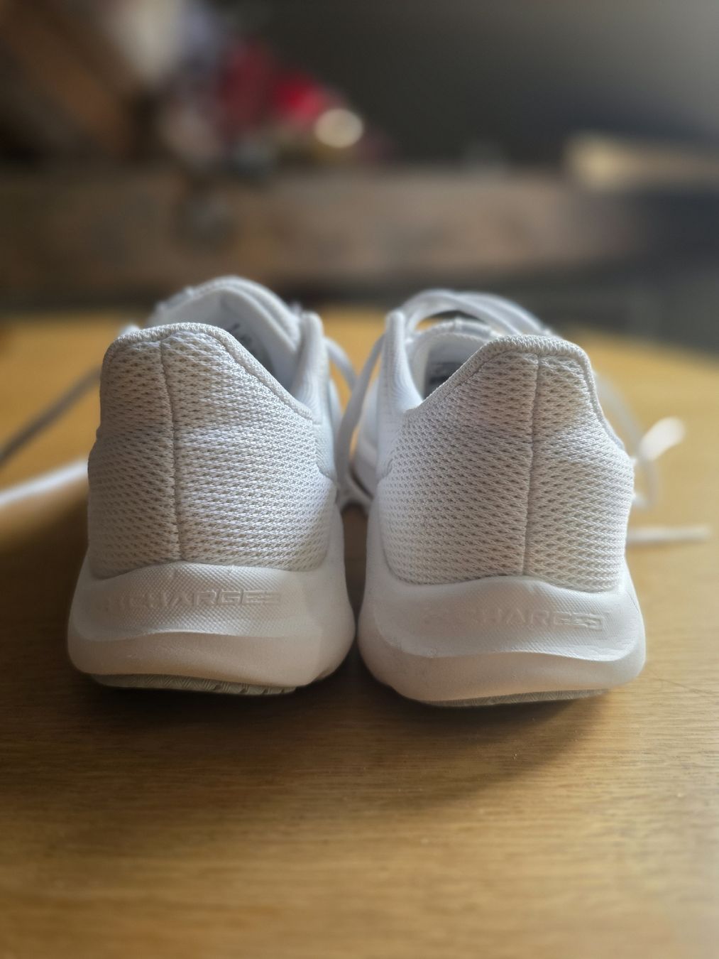 Under Armour Scarpe da donna: Under Armour Damen Laufschuhe Weiss – Usato da Interlaken venduto da NataliiaS 5