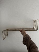 Goldiges stylische Wandregal 