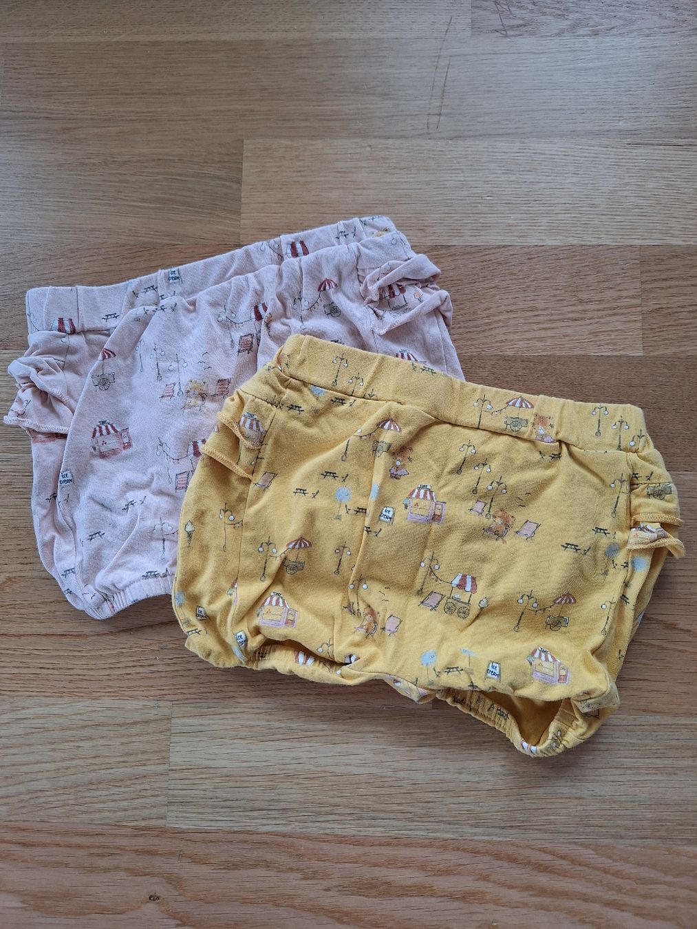 Pantaloni: kurze Hösli Sommer 80 – Usato da Pfäffikon ZH venduto da delila.bo