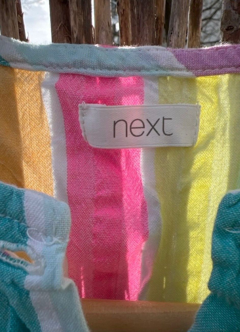 Next Vestiti & Gonne: Gestreiftes Sommerkleid Next 110/116 – Usato da Safenwil venduto da 2hand_aber_wertvoll 2