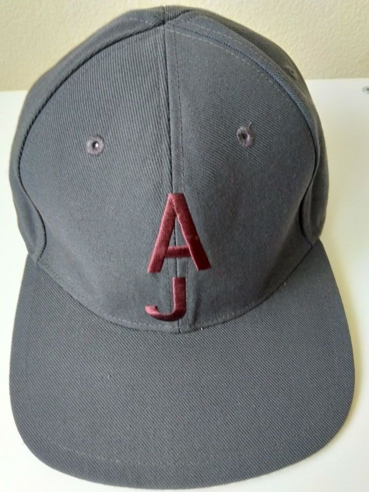 Armani Altro in  Abbigliamento & Accessori: ARMANI JEANS  Baseball Cap - Cape - Kappe grau – Usato da Hinwil venduto da faene