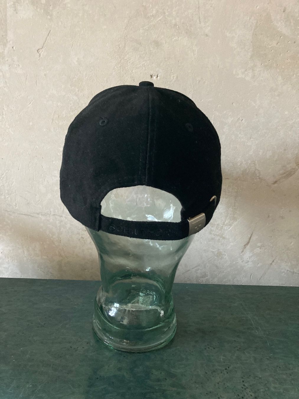 Copricapi, berretti & cappellini: Vintage Y2K Promo 6-Panel Cap James Bond 007 – Usato da Zürich venduto da le_souk 2