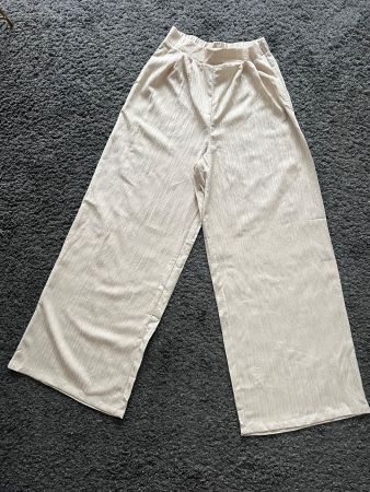 Trendige Marlenehose, Sommerhose, Beige, Grösse S- Neuwertig