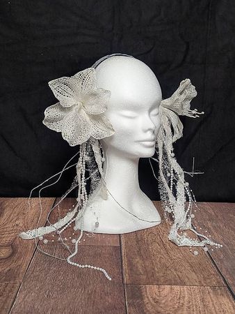 Handgemachtes Eisblumen Headpiece Weiss für Fotoshooting