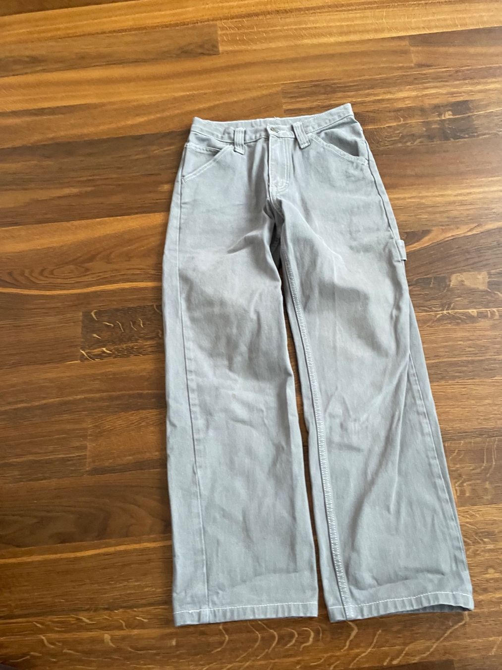 Hosen: Hose grau Grösse S (Arbeitshose) – Gebraucht aus Liestal von ela_2g9s