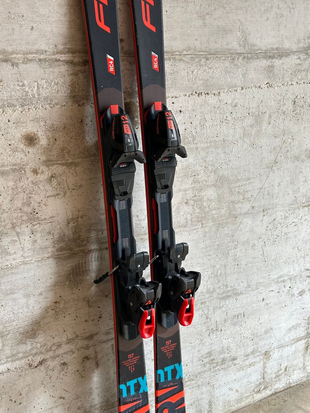 Fischer Sci: Fischer Ski Curv DTX 157CM – Usato da Emmenbrücke venduto da karkarkar 1
