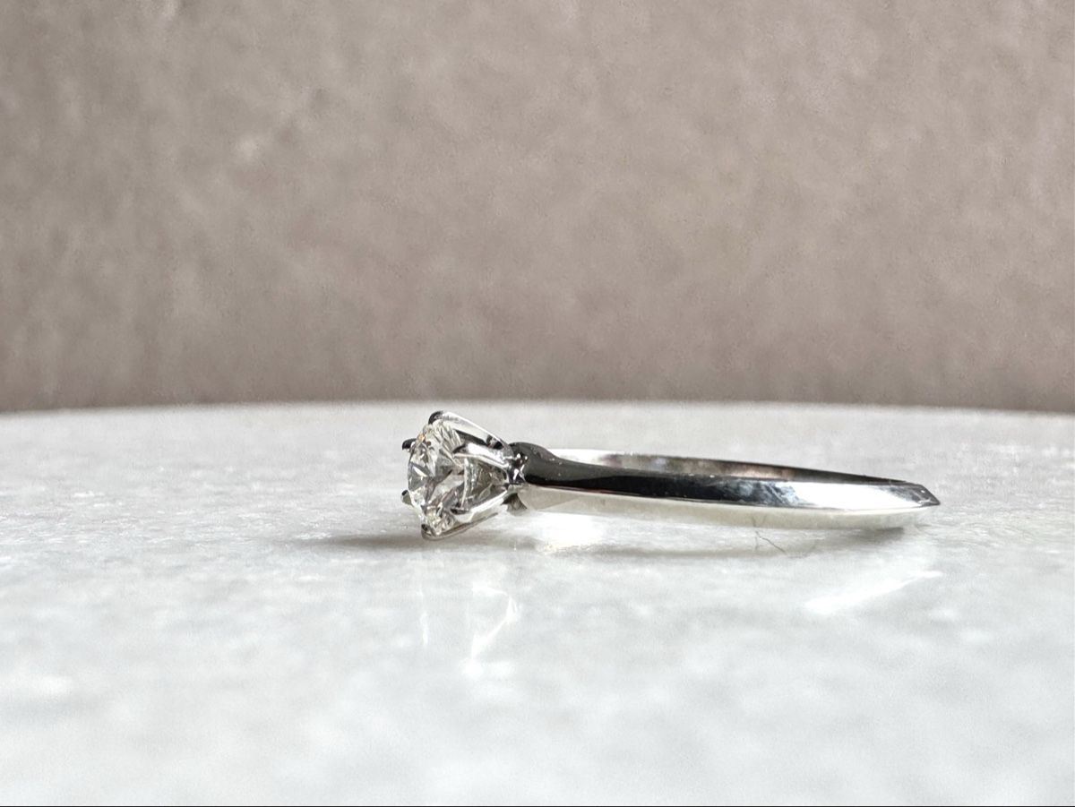 Tiffany & Co. Anelli: Tiffany & Co. Diamant Solitär Ring 0.29ct – Usato da Kriens venduto da hannaandkiko 3