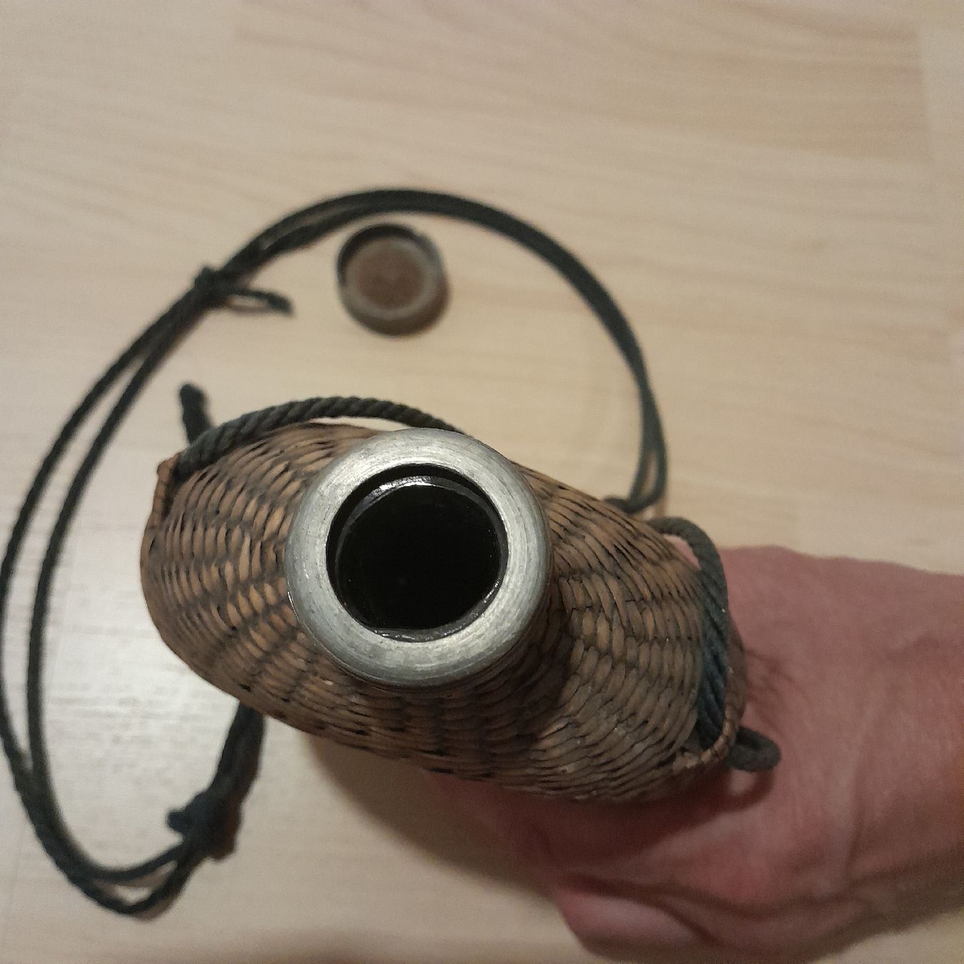 Attrezzatura & Pezzi di ricambio: Antike Feldflasche, Korbgeflecht, Glas – Usato da Knutwil venduto da Kompex 4