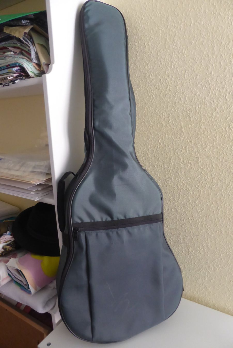 Instruments de musique: Gittarrenhülle - Gitaren Tragtasche – Neuf (Voir description) à Brunnadern par vapiano
