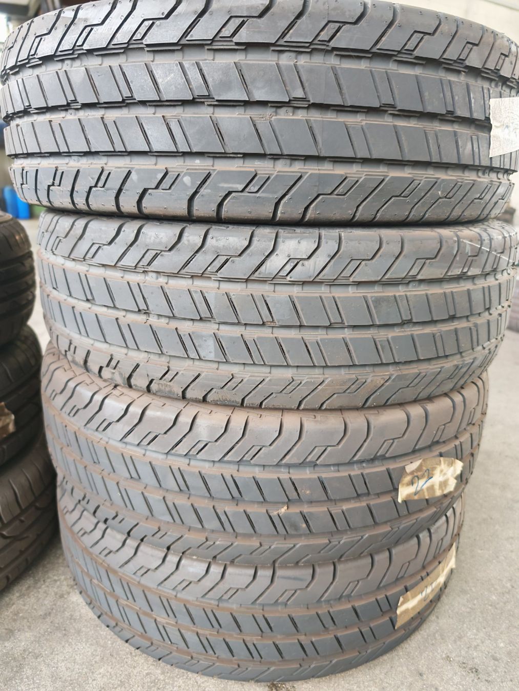 Pneumatici & Ruote complete: Continental 195/70 R15 C – Nuovo (secondo la descrizione) da Richenthal venduto da maenggi16 3