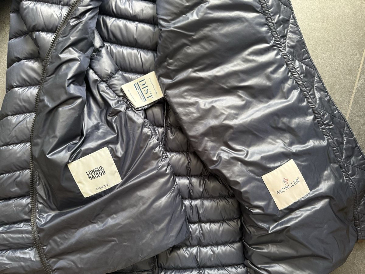 Moncler Mäntel: Moncler Rubis giubbotto 2 – Neu (gemäss Beschreibung) aus Ebikon von nat_jzh5 3