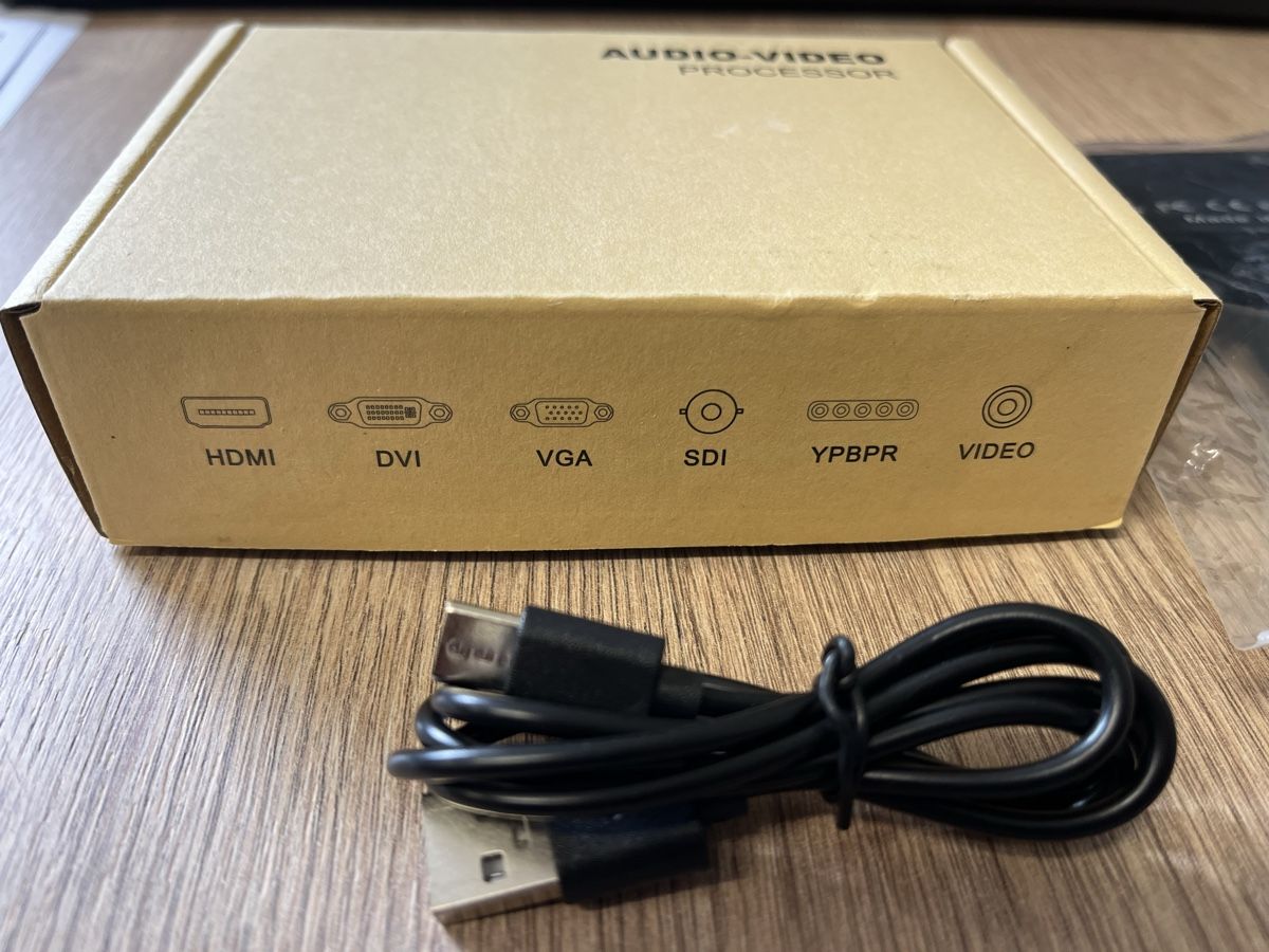 Unità & Adattatore: USB-C Bidirektional Switch 8K, Data & Video, Neu! – Nuovo e nell'imballaggio originale da Niederwil AG venduto da VST92 3