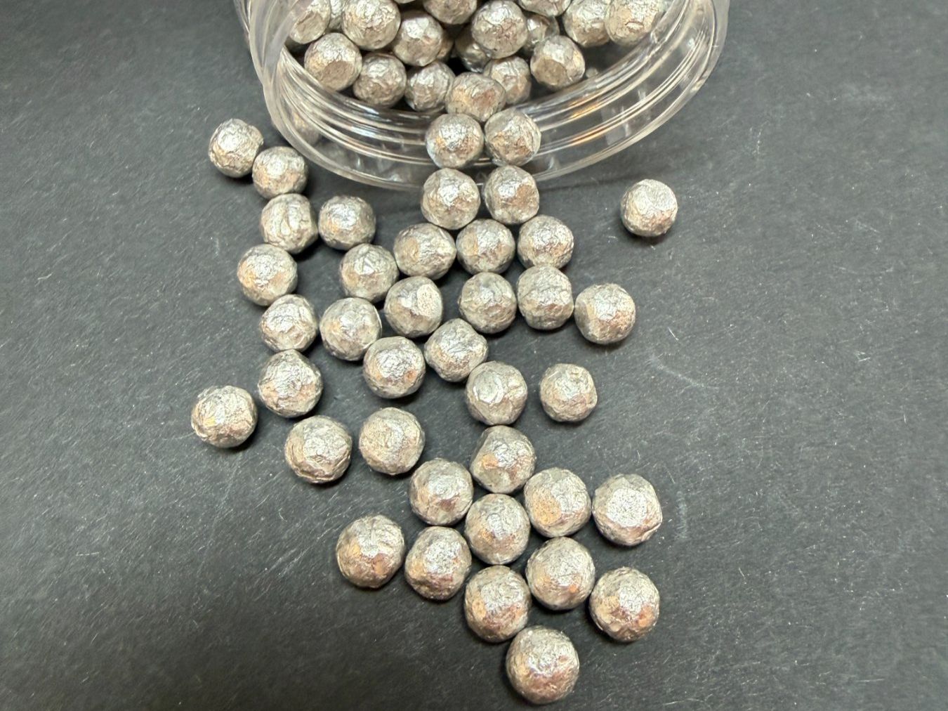 Metalli preziosi: Magnesium Kugeln, ca. 6mm gross, 50 g – Nuovo (secondo la descrizione) da Lützelflüh-Goldb venduto da Elementis 2