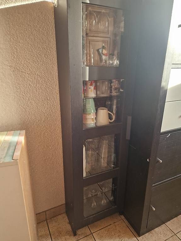 Vitrinen: Vitrine – Gebraucht aus bettlach von LH914 2