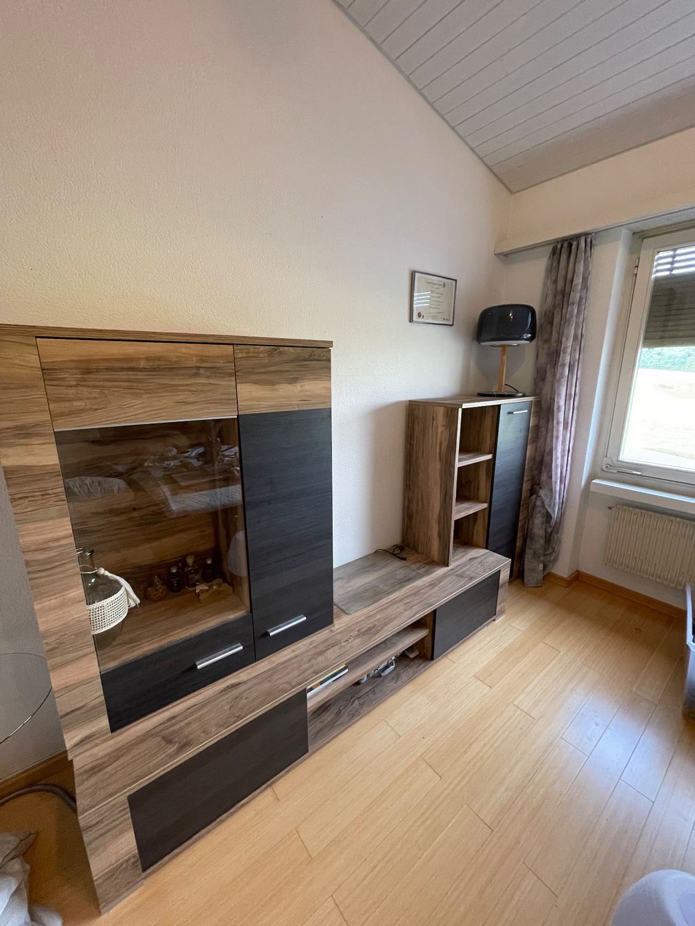 Mobili TV: Moderne Wohnwand / TV-Möbel – Usato da Stetten SH venduto da sas_hd66 3