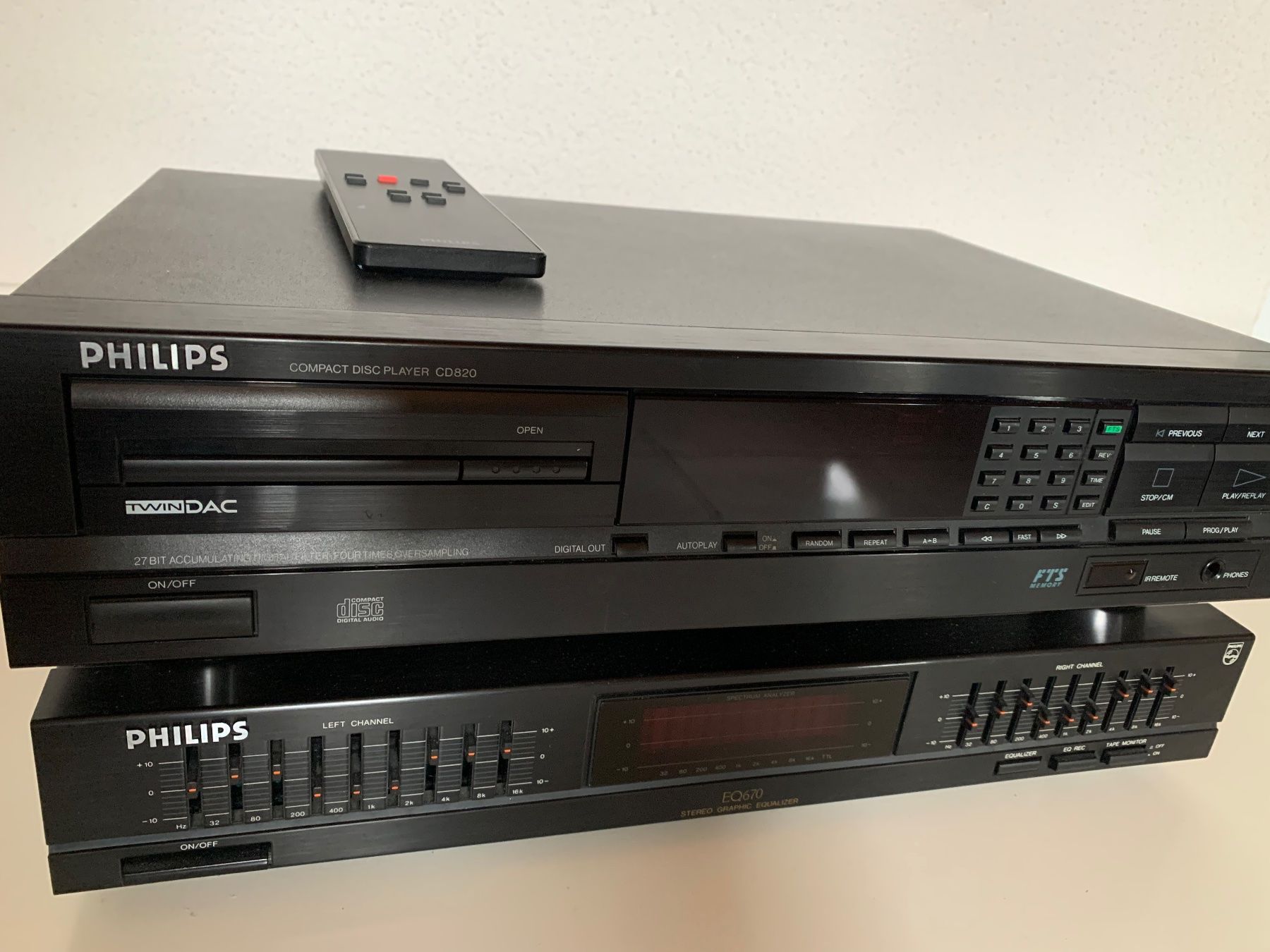 Philips Audio- & Mediensysteme: Philips CD 820 Cd Player mit Philips Equalizer – Gebraucht aus Bremgarten AG von  2