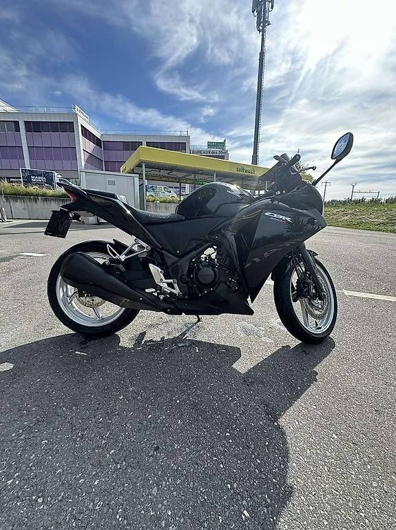 Strada: Honda CBR 250 – Usato da Assens venduto da aeb_2kh7 1