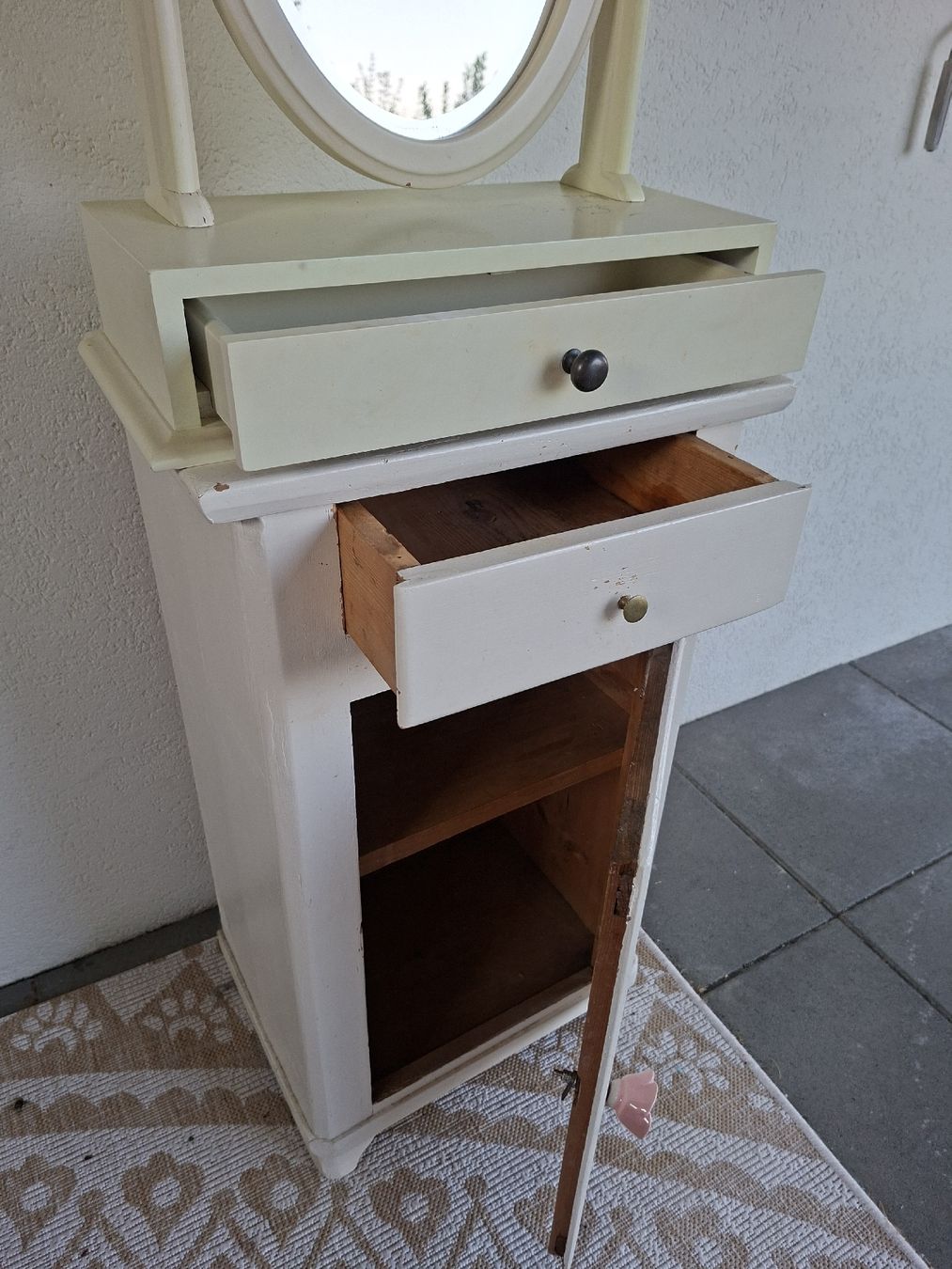 Commodes: Shabby Chic Möbel mit Spiegel – D'occasion à Grenchen par nero376 2