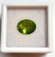 1x Péridot ovale 9x7 mm - Valeur 240.-Fr