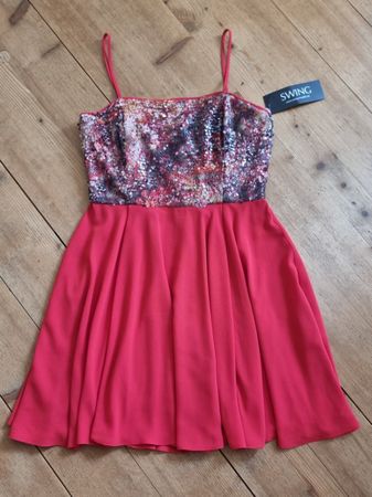 Wunderschönes Neues Cocktailkleid gr 40 Neu Marke Swing