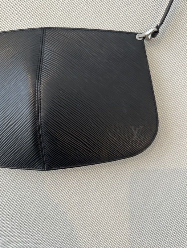 Louis Vuitton Borse da donna: Louis Vuitton Pochette – Usato da Köniz venduto da AlessandraMedici 1