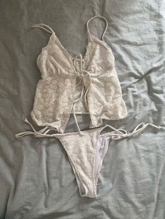 Bikini white lace flowy long top - size S