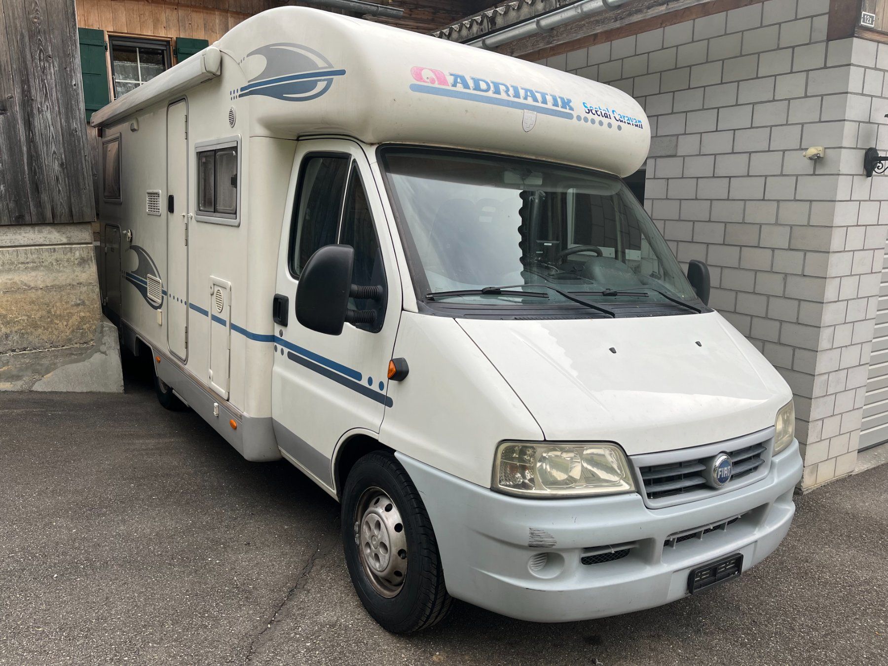 Fiat Veicoli da campeggio: Fiat Ducato, Wohnmobil, Camper, Adria – Usato da Zweisimmen venduto da Akira-2017 1