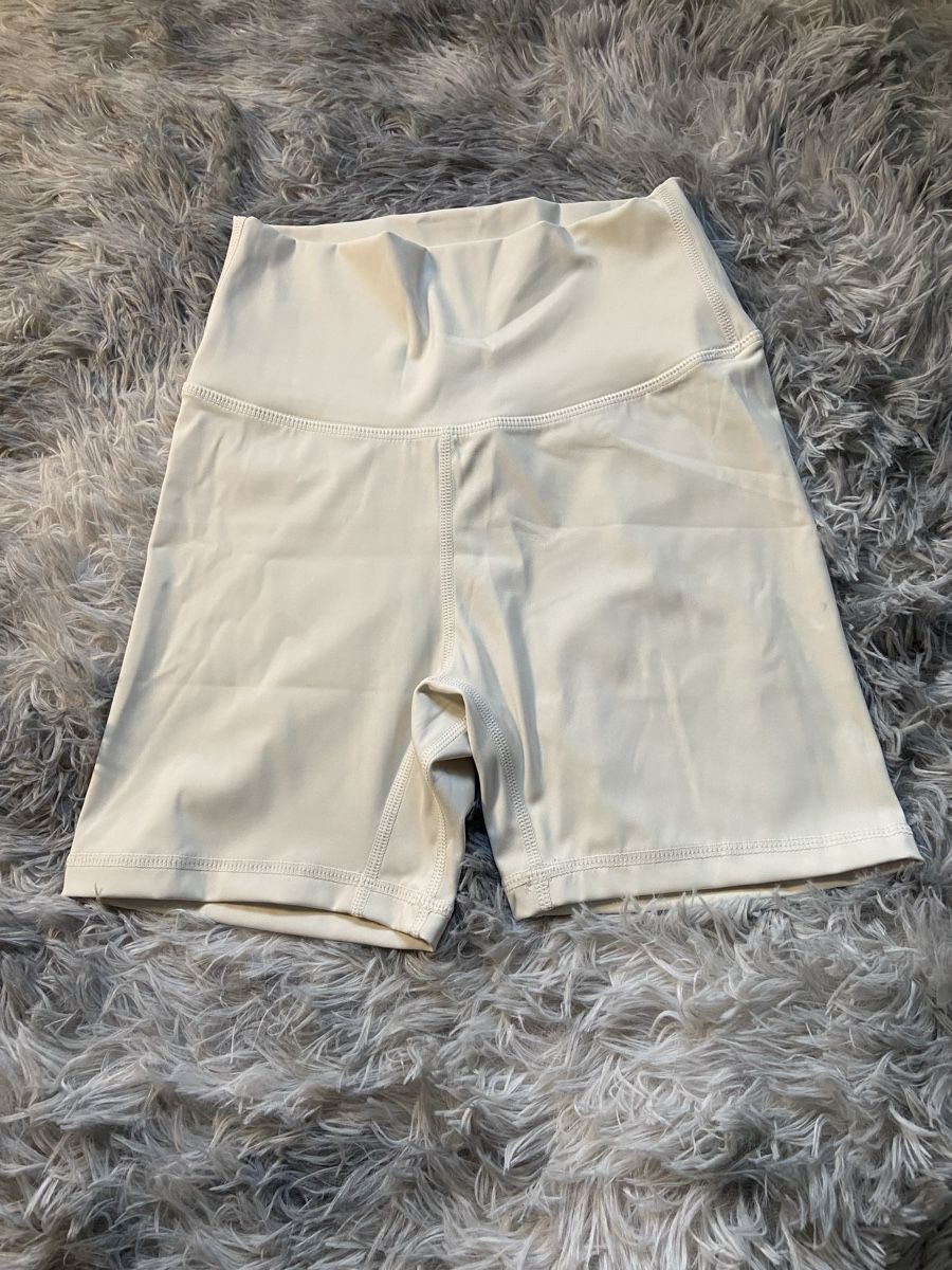 Lululemon Lots de vêtements: Lululemon Set – Neuf (Voir description) à Embrach par NovasOutlet 5